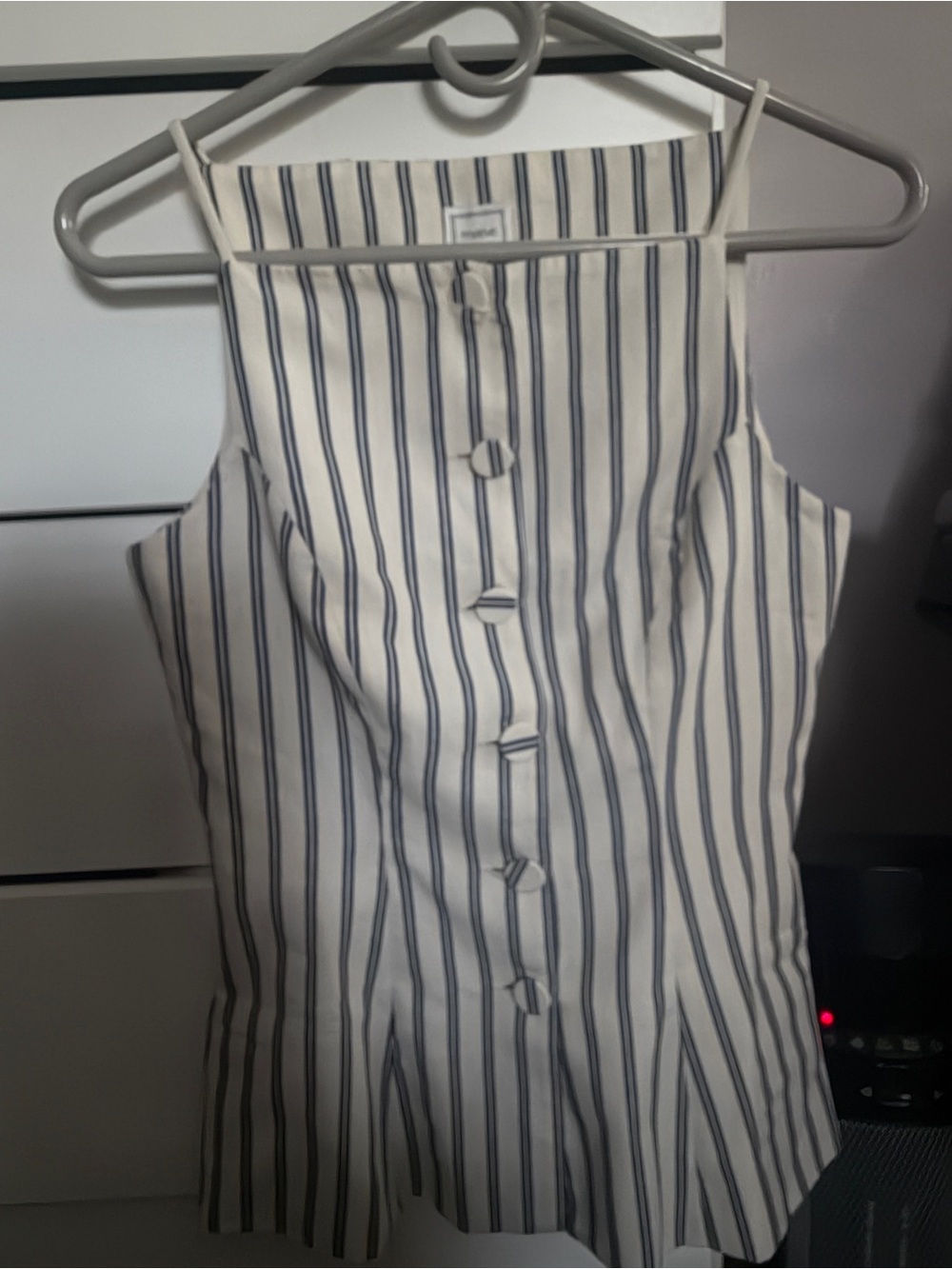 Anthropology Maeve Stripped Button-Front Cami Top in Navy & White - Picture 2 of 4